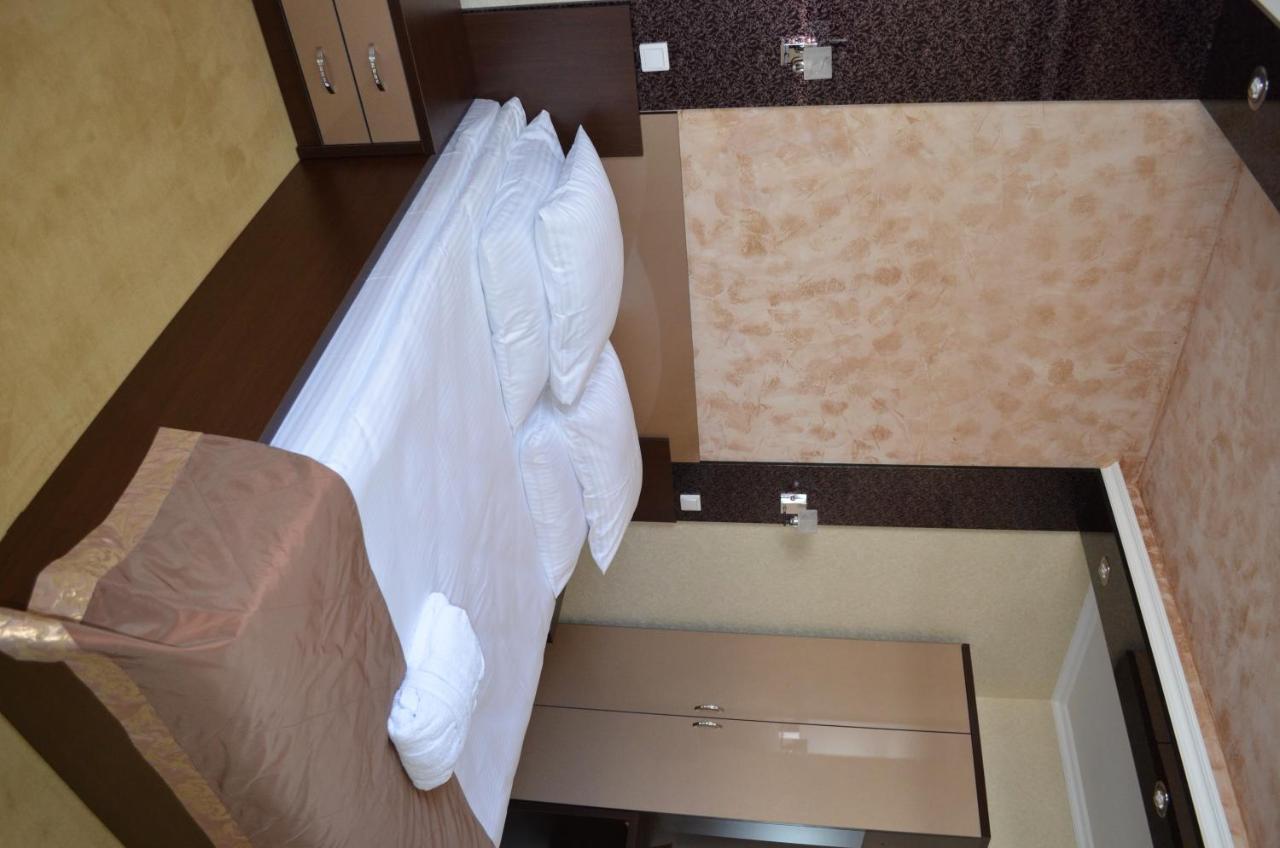 Mereke Hotel Ustʼ-Kamenogorsk Εξωτερικό φωτογραφία