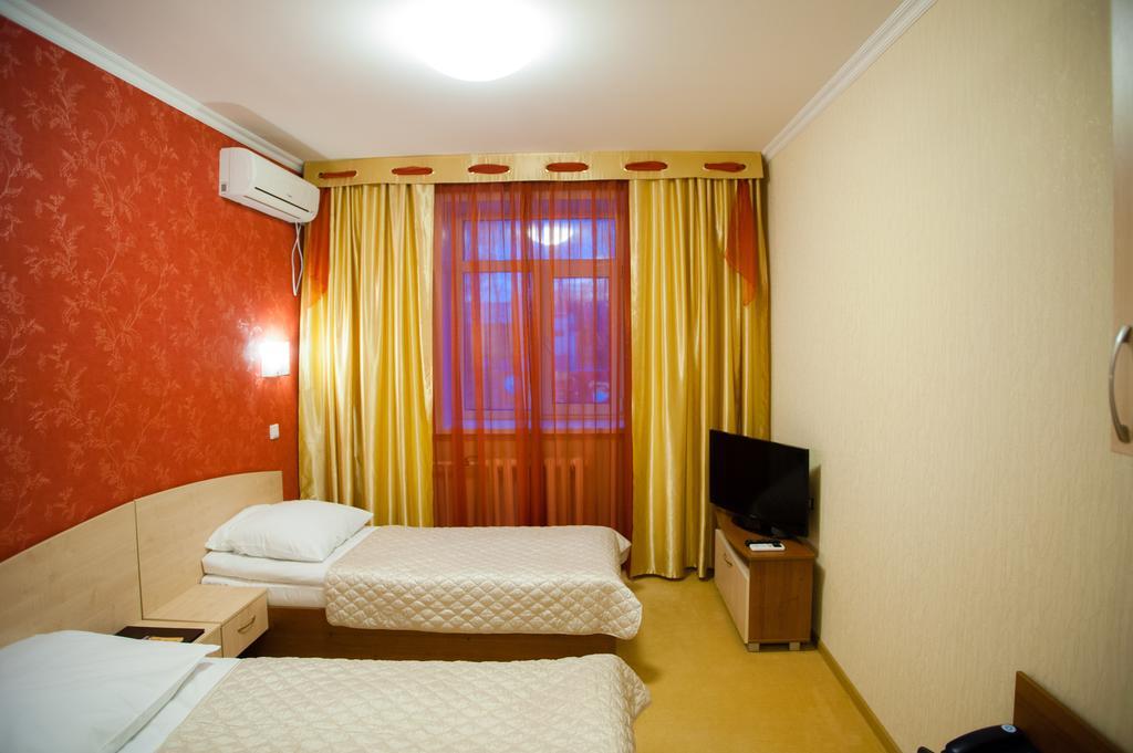 Mereke Hotel Ustʼ-Kamenogorsk Εξωτερικό φωτογραφία