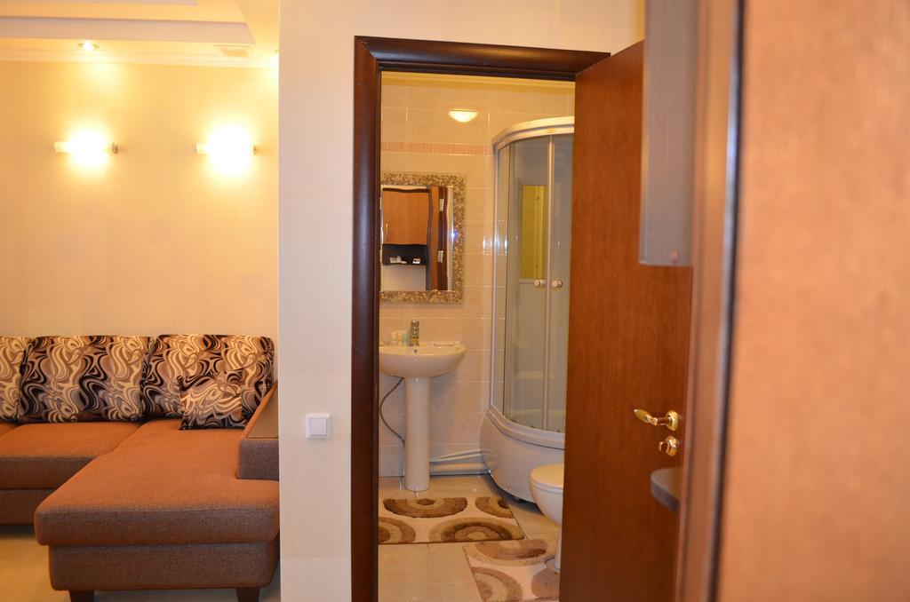 Mereke Hotel Ustʼ-Kamenogorsk Εξωτερικό φωτογραφία