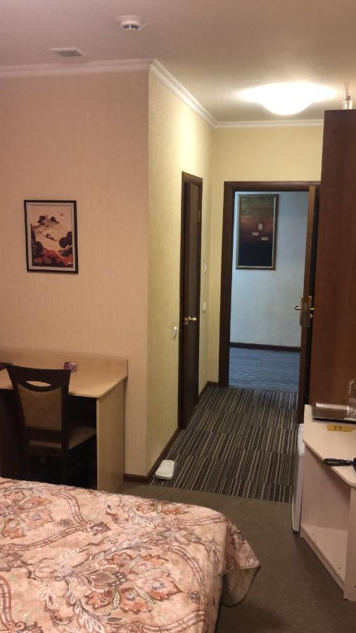 Mereke Hotel Ustʼ-Kamenogorsk Εξωτερικό φωτογραφία
