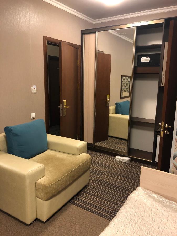 Mereke Hotel Ustʼ-Kamenogorsk Εξωτερικό φωτογραφία