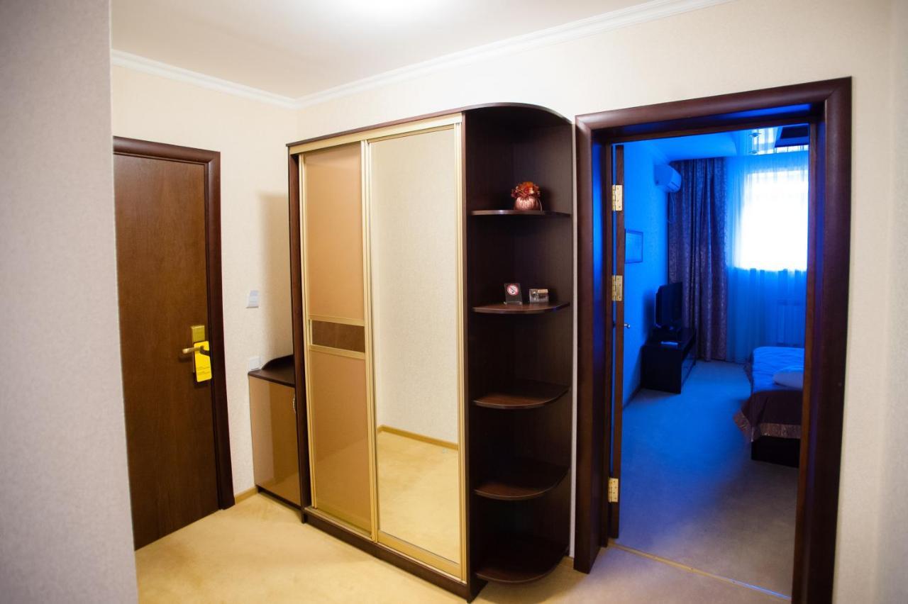 Mereke Hotel Ustʼ-Kamenogorsk Εξωτερικό φωτογραφία